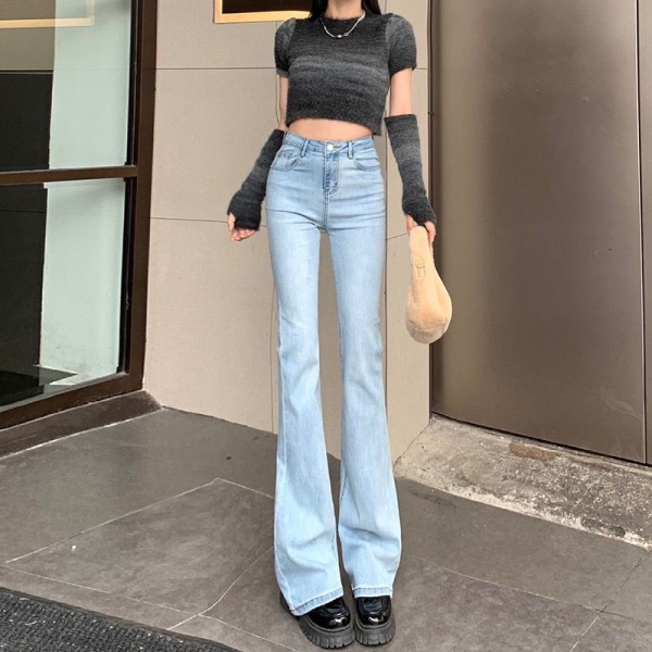 浅蓝色牛仔裤女2023年春秋季新款喇叭裤高腰显瘦修身弹力微喇裤子